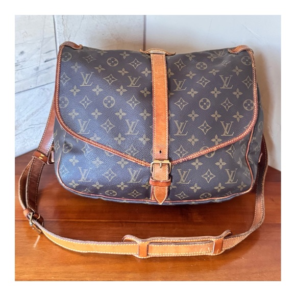 🧡OVERSIZED🧡LOUIS VUITTON SAUMUR 35 SHOULDER BAG - Picture 1 of 16